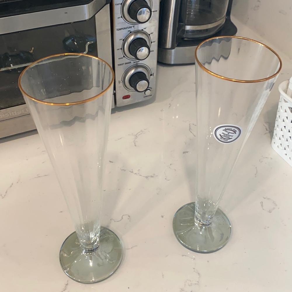 Gold rim champagne glasses